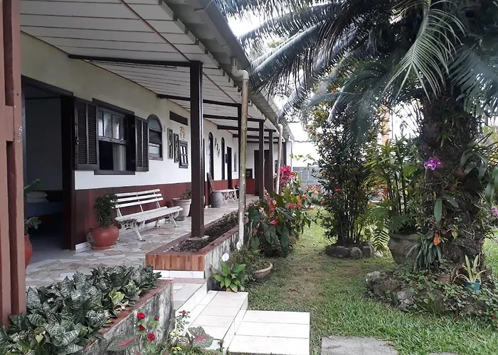 Cantinho da Geisa - suítes mobiliadas Bertioga